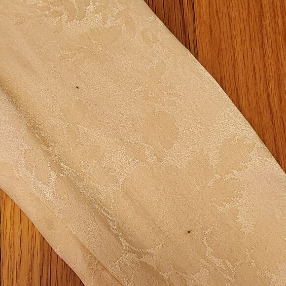 Vintage Cream Satin Jacquard Dress with Lace Neckline – 1980s Bridal or Formal - Picture 10 of 16